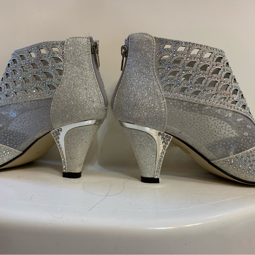 Pierre Dumas Sparkling Silver Peep-Toe Heels - Picture 2 of 6